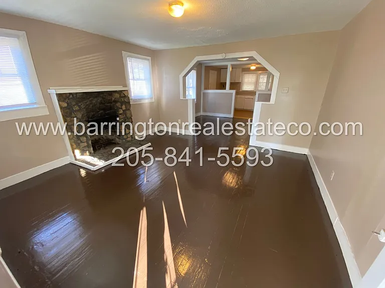 913 Green St — Photo 3