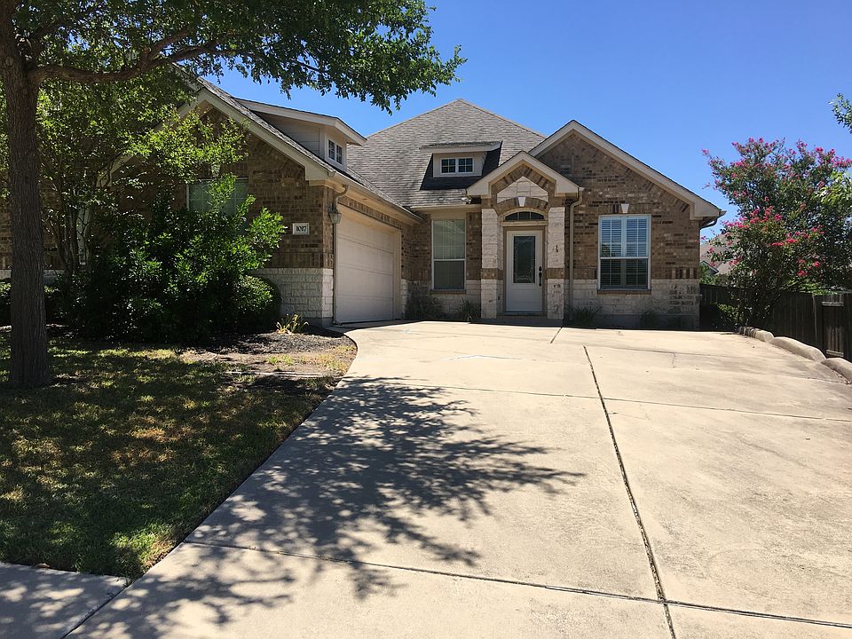 1st image of 1017 Mesquite Hollow Pl