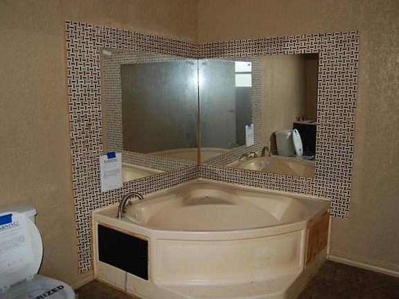 Tub