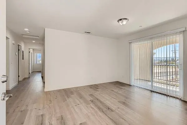 Echo Apartments — Photo 5