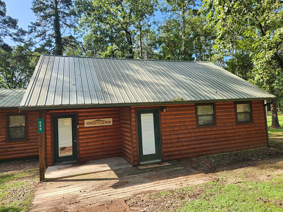 Duplex unit. 2 Bedroom. 2 Bath. 
Left door is the entrance to foyer with a locked door to the home and a locked door to the laundry-storage unit.

Right door is entrance to laundry-storage only.

Right door goes directly to