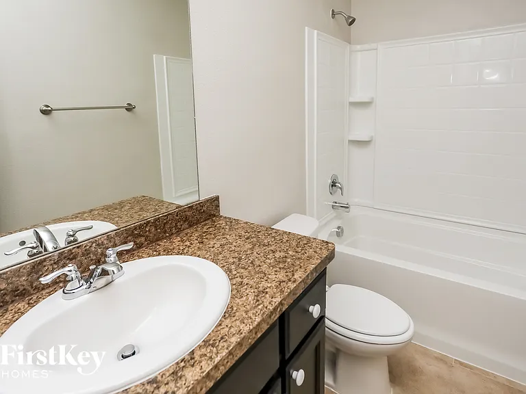 853 Wylie St — Photo 14