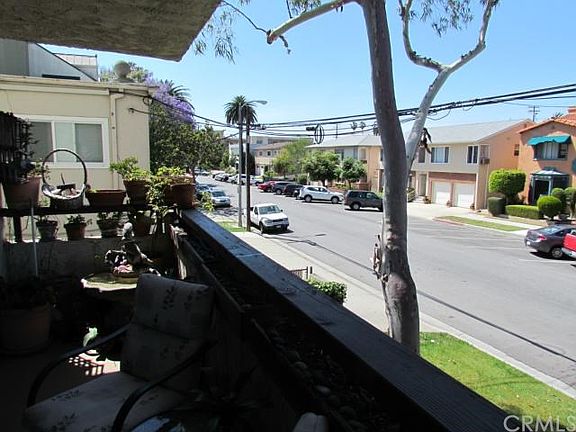 4th image of 1765 East Broadway