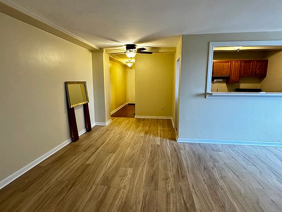 3rd image of 11720 Edgewater Dr APT 808