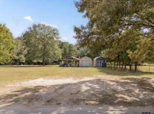 211 Barto St, Arp, TX 75750