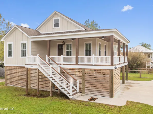 117 Palm Ave, Pass Christian, MS 39571