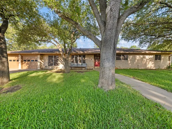 311 S College Ave, Troy, TX 76579