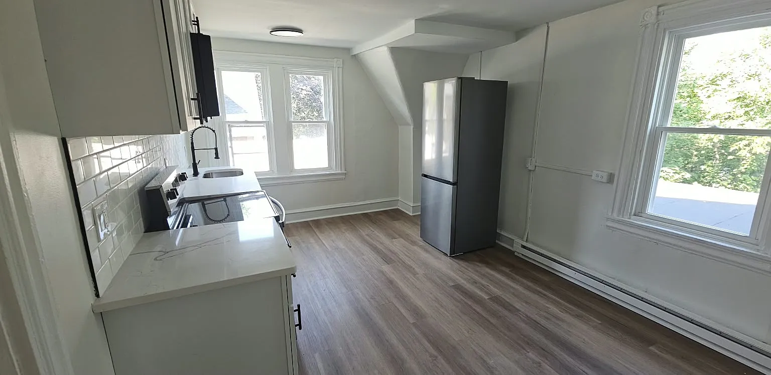 1 bed, 700 sqft, $1,495 — Photo 2