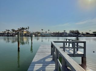 11905 3rd St E APT B, Treasure Island, FL 33706