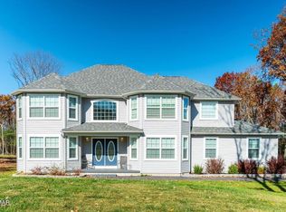 252 Catalpa Dr, Kunkletown, PA 18058
