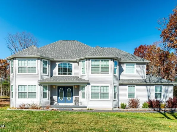 252 Catalpa Dr, Kunkletown, PA 18058