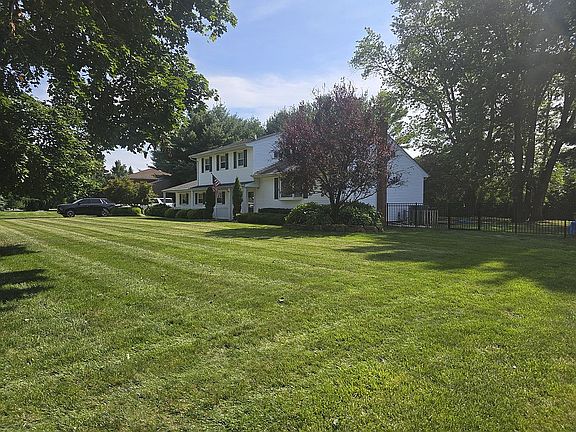 2nd image of 42 Homestead Rd