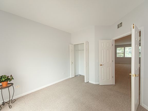 4th image of 73 Conway Ct #73