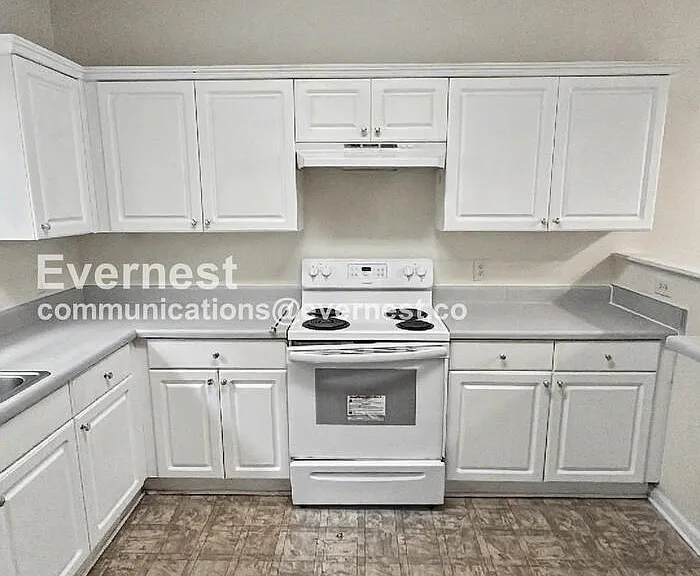 6699 Sunset Hills Blvd — Photo 5