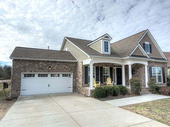 2nd image of 4628 Sawmill Pl