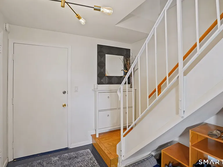 130 Myrtle Ave #A — Photo 2