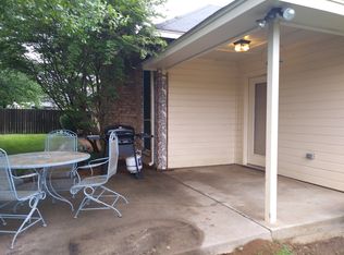 560 Willow Cv, Paris, TX 75462