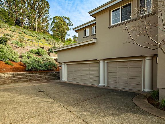 4th image of 63 Bay Way