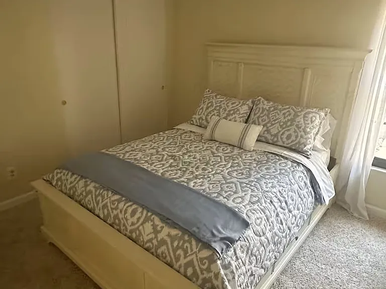 5625 Trailwinds Dr #412 — Photo 32