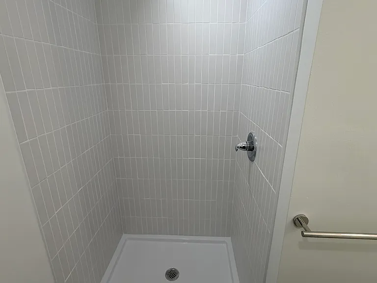 133 W Price St — Photo 11