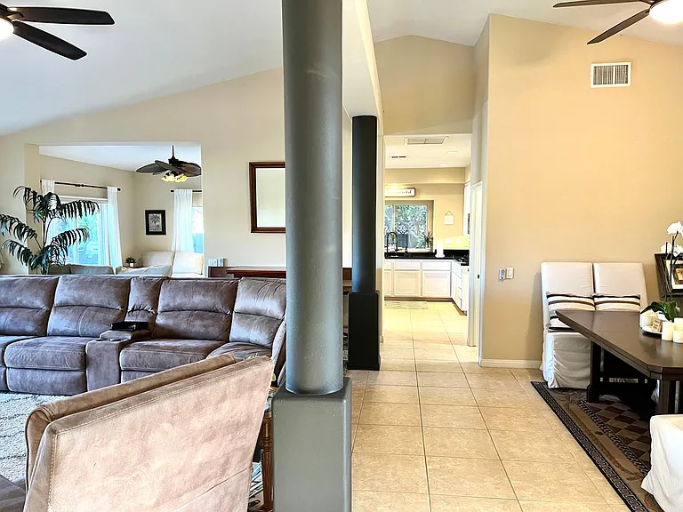 45235 Crystal Springs Dr — Photo 22
