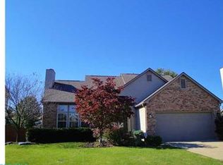 8600 Oak Creek Dr, Lewis Center, OH 43035