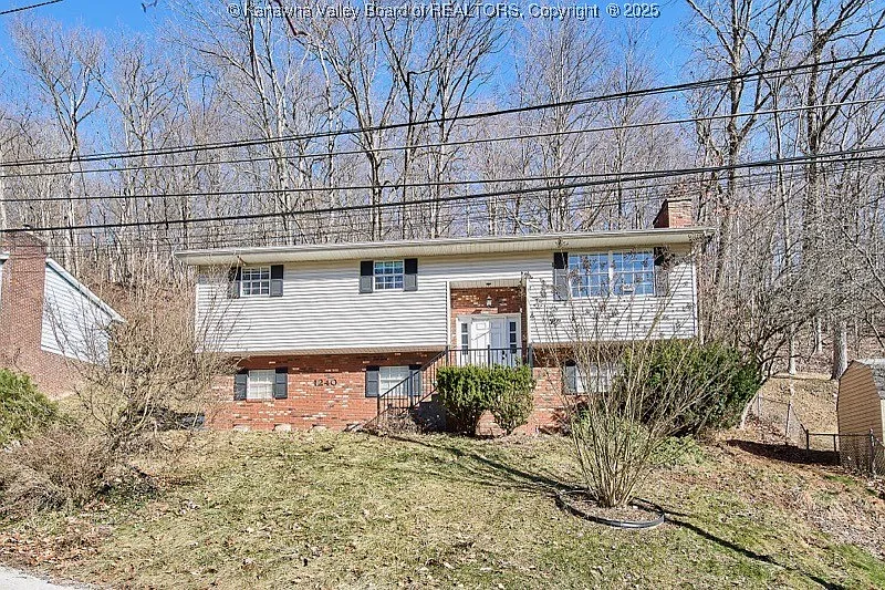 1240 Paula Rd photo 1