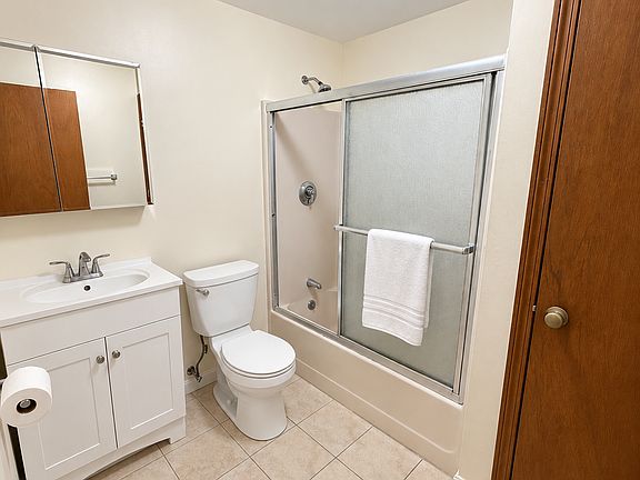 4th image of 85 Charles St APT 7
