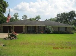 1302 Kent St, Sweeny, TX 77480