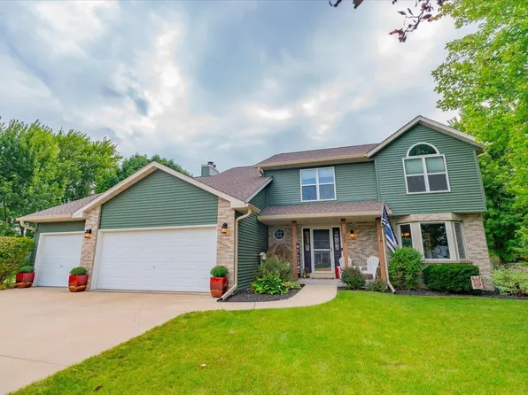 809 Arendal Ct, Stoughton, WI 53589