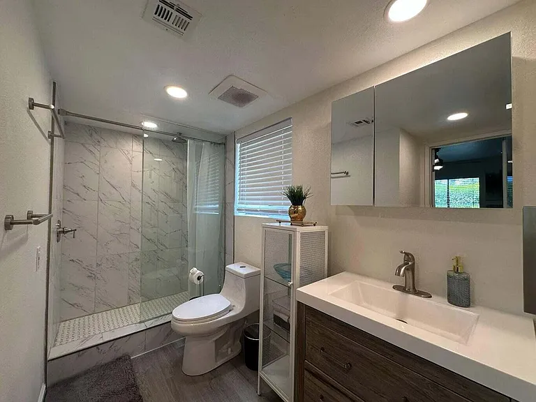 2023 N Via Miraleste — Photo 16