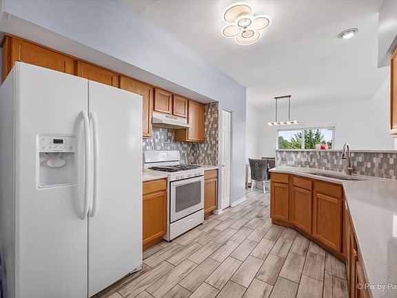 2nd image of 1040 Key Largo Dr