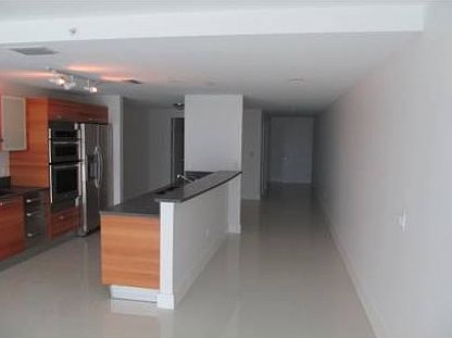 5th image of 2950 NE 188th St APT 237