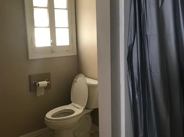 33 N Hanover St #1, Carlisle, PA 17013