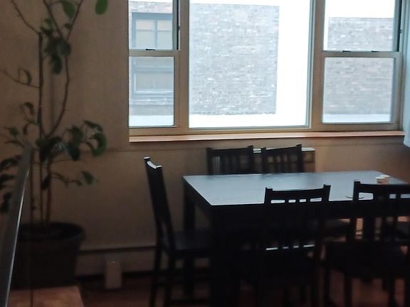 2nd image of 420 W Aldine Ave APT 307