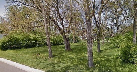 2nd image of 3506 3rd Ave