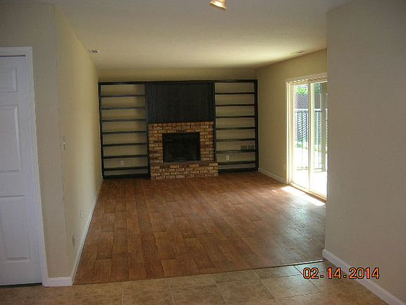 3rd image of 378 Birchwood St
