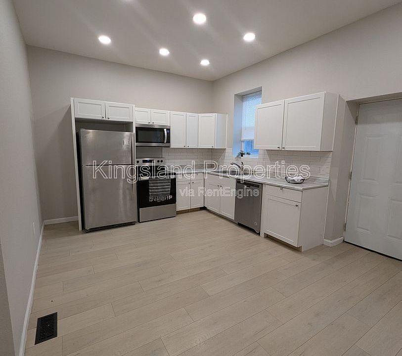 1st image of 3242 Michigan Ave