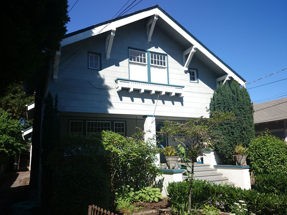 1st image of 2411 Nob Hill Ave N