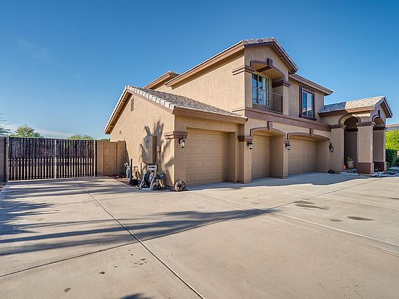 3rd image of 7523 E Leland Cir