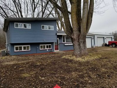 2503 Park Ter, Holiday Hills, IL, 60051