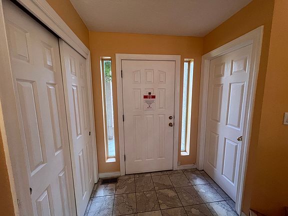 4th image of 6517 Glen Oak NE
