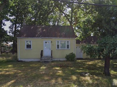 906 Englishtown Rd, Old Bridge, NJ, 08857