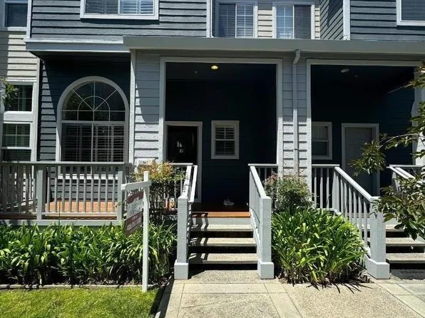 302 Meridian Dr, Redwood City, CA 94065