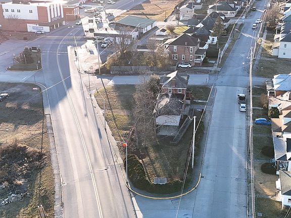 2nd image of 315 Straley Ave