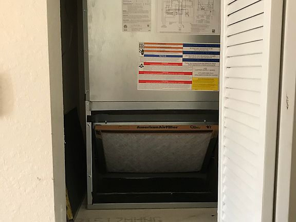 BRAND NEW AIR CONDITIONING U