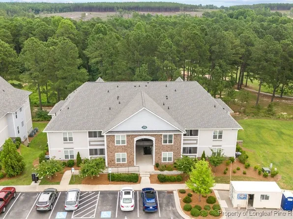 288 Gallery Dr Unit 204, Spring Lake, NC 28390