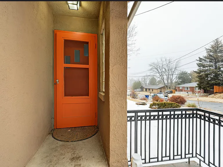 2533 E Buena Ventura St #1 — Photo 3