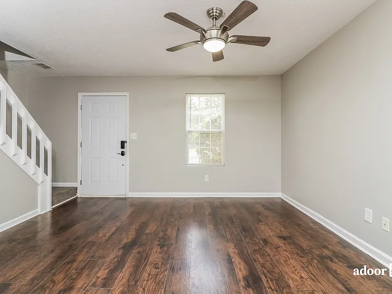 1643 Pecan Log Pl — Photo 8