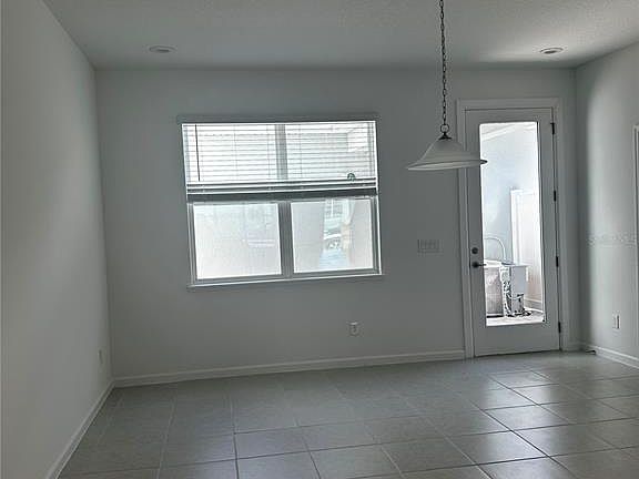 3rd image of 14099 Lochend Way